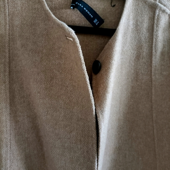 Zara Handmade Wool Blend Cape - Picture 3 of 9